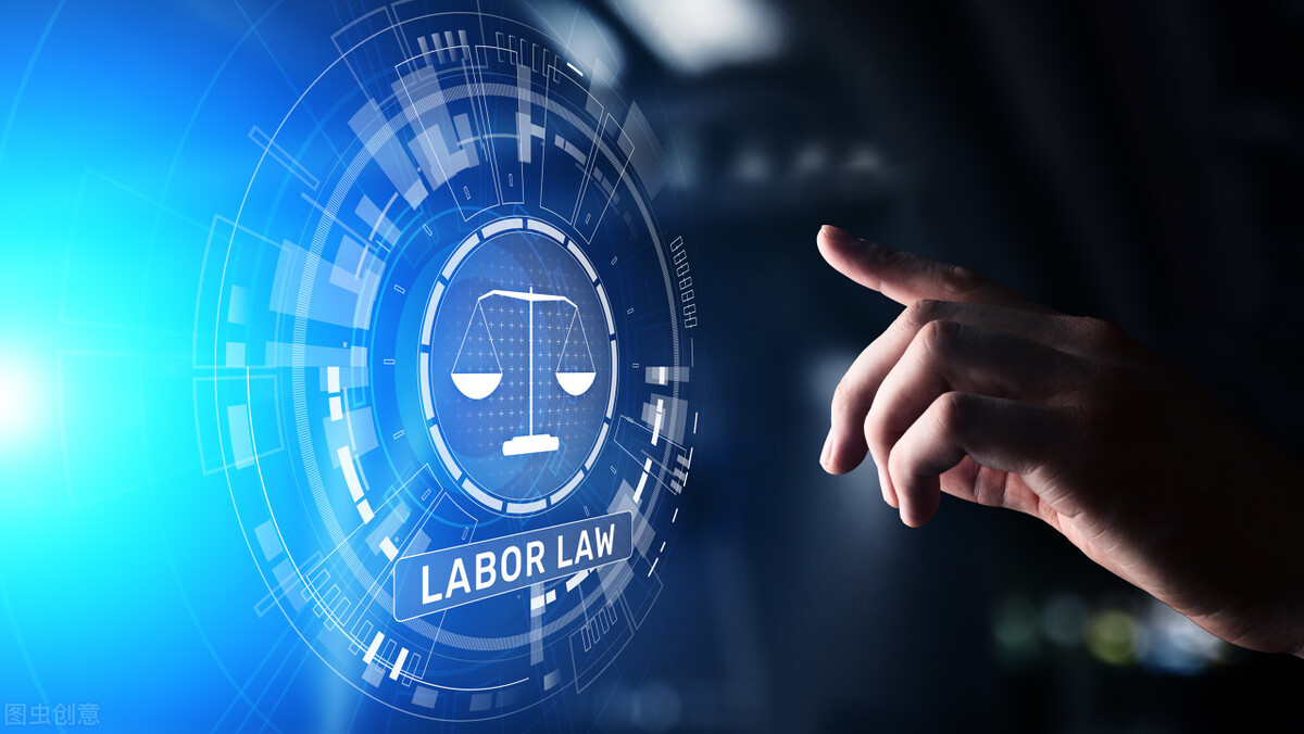 免费帮忙和取酬较少，都不符合法律精神和契约精神