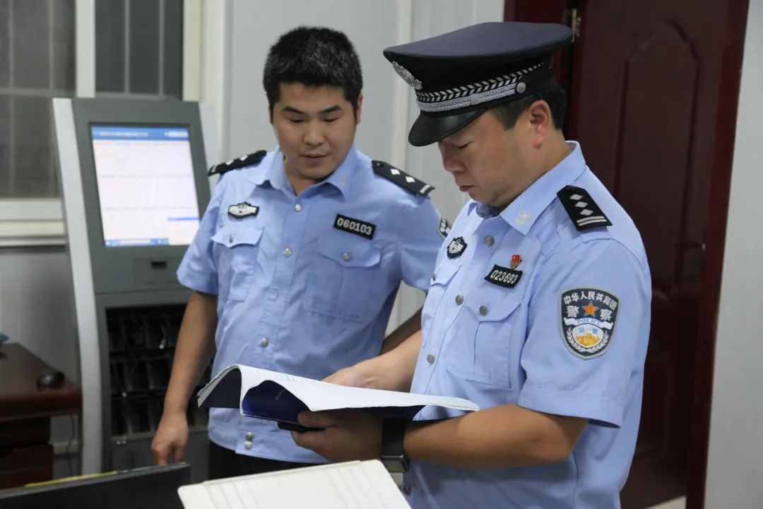 夏季治安打击整治“百日行动”丨尽锐出战！河南洛阳公安全力开展夏夜治安巡查宣防第二次集中统一行动