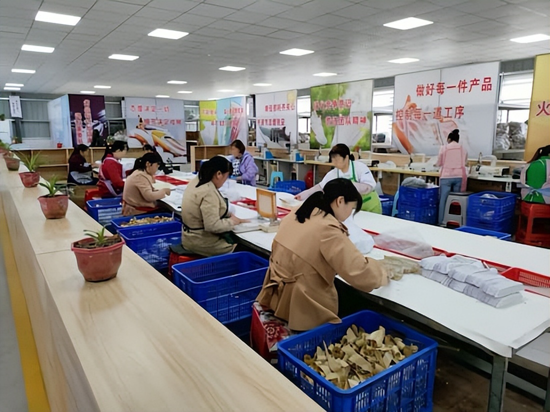 湖北省房县大木厂镇吸引在外打工“老板”返乡创业展鸿图