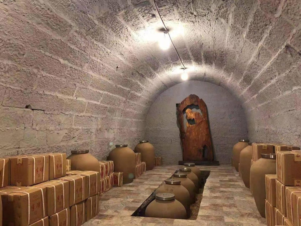 黑龙江首富戴秀丽身价,黑龙江首富戴秀丽和她的丈夫