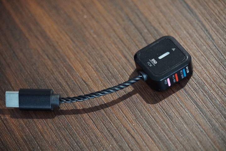 百元耳机和千元耳机对比,百元级耳机和千元级耳机的区别