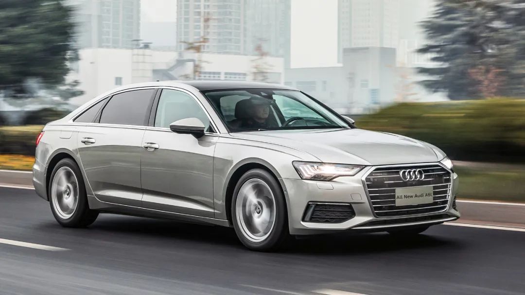 奥迪a6l怎样装全包围坐垫,奥迪a6l2023款后排坐垫