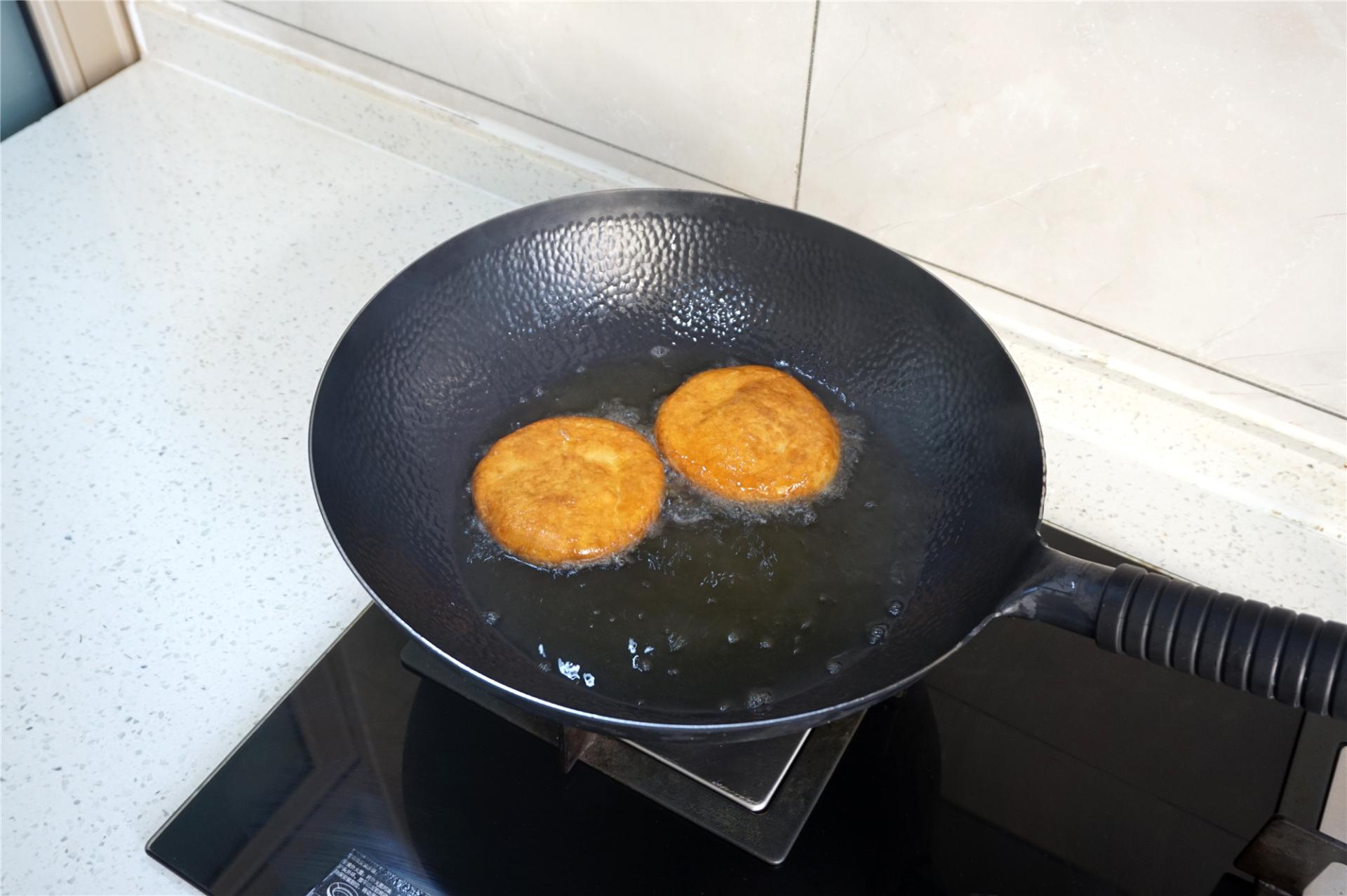 淘宝上舌尖3章丘铁锅哪个是真的,舌尖上的中国章丘铁锅完整版