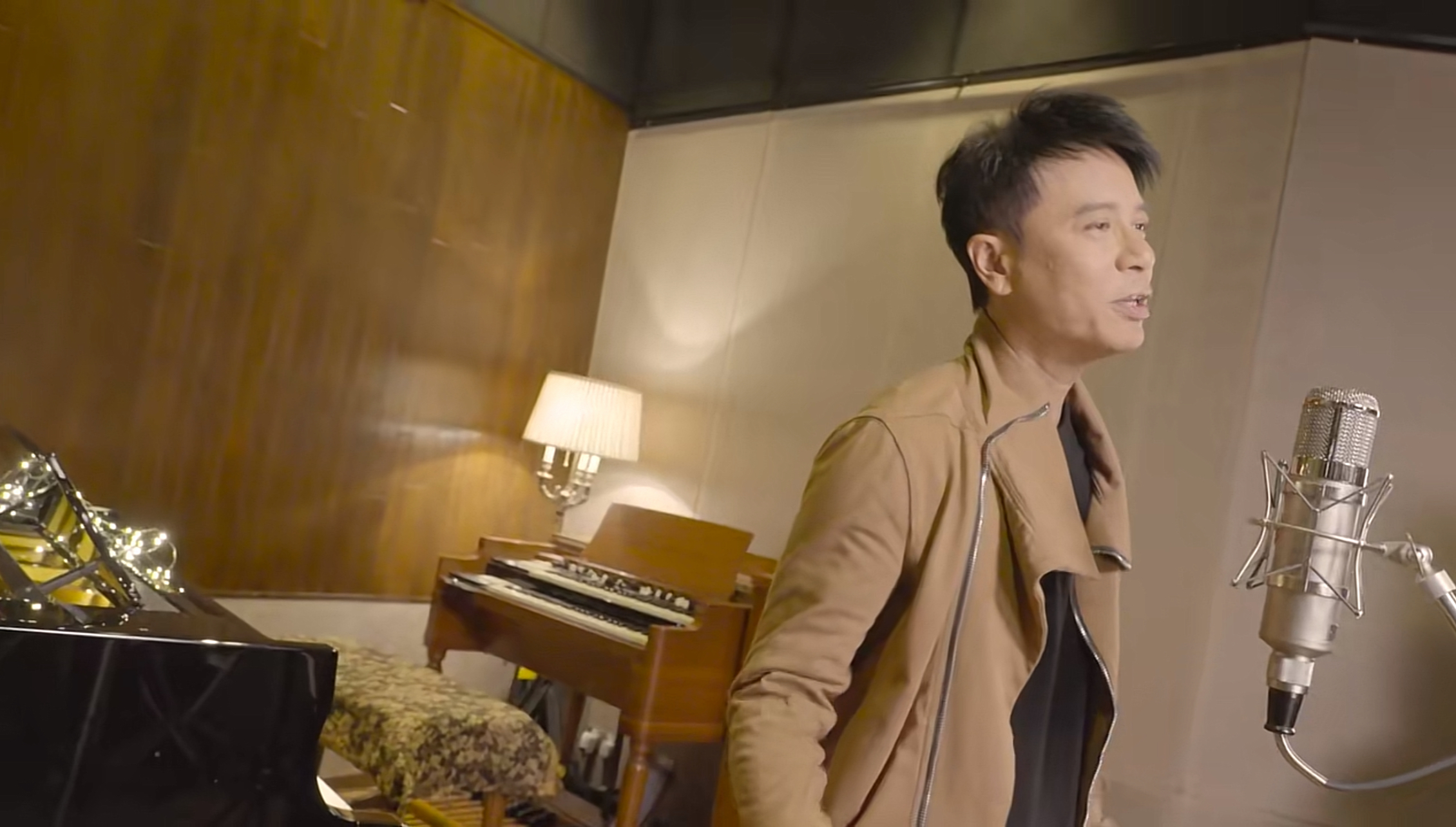 《一起向未来》：林子祥夫妻档，邓超吴京合作，韦唯治病8年回归