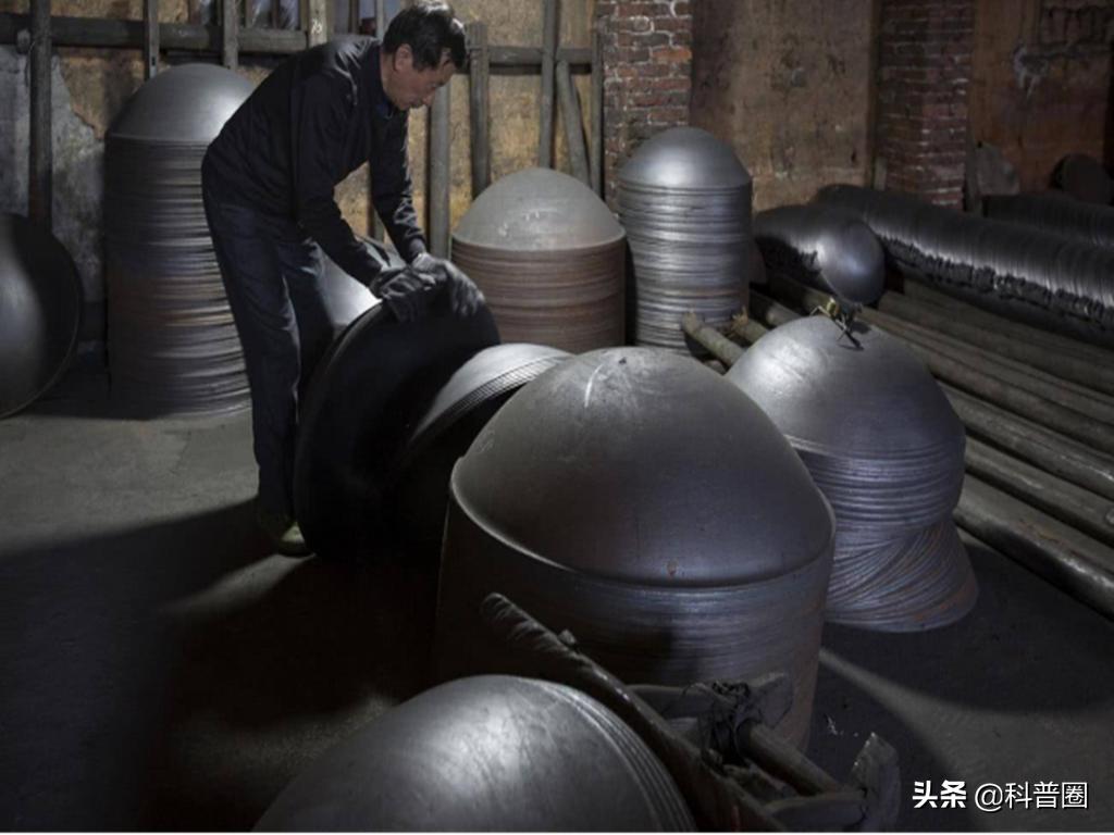 化工桶做的铁锅有毒吗,央视曝光毒铁锅