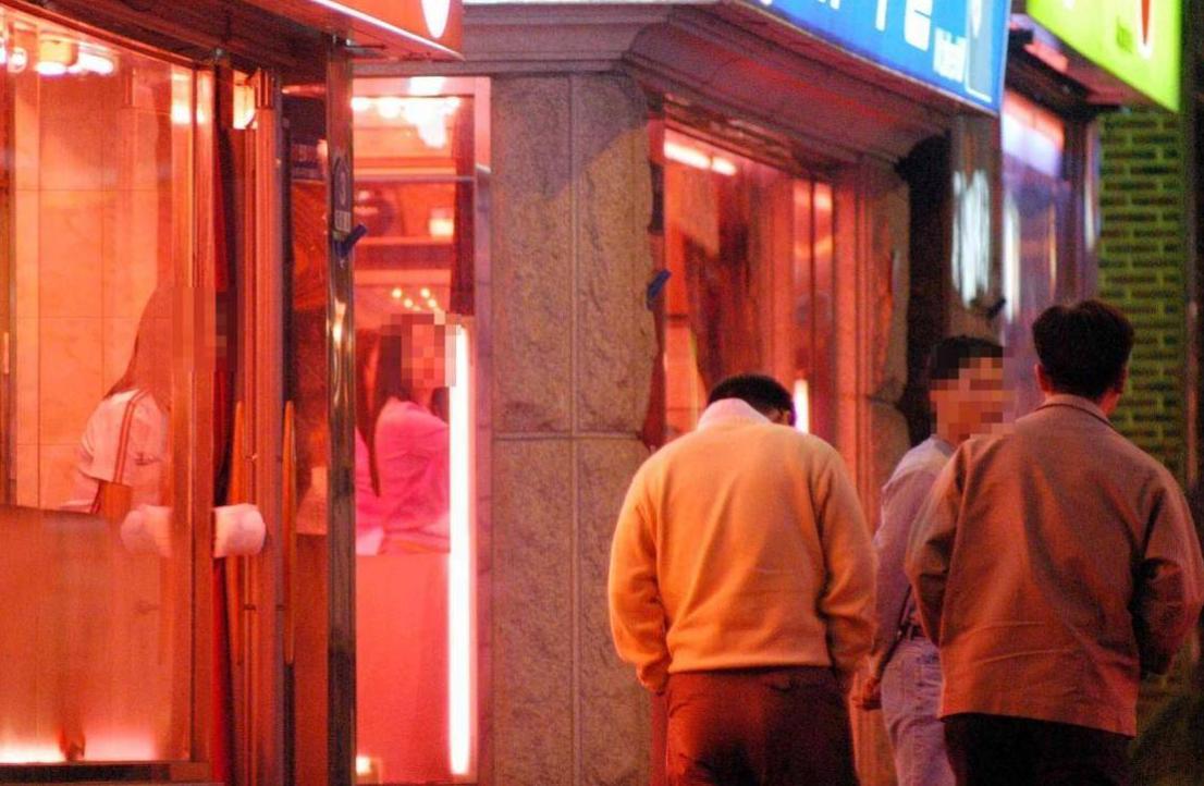 2002韩国世界杯2分之一,足球历史上最黑暗的比赛韩国