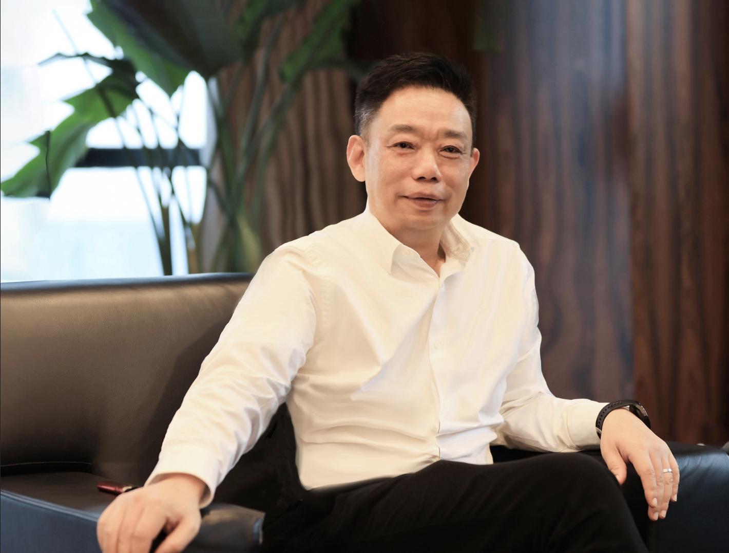 浙江富阳大黑马:18岁进厂,买断国有企业,A股上市,年入131.2亿