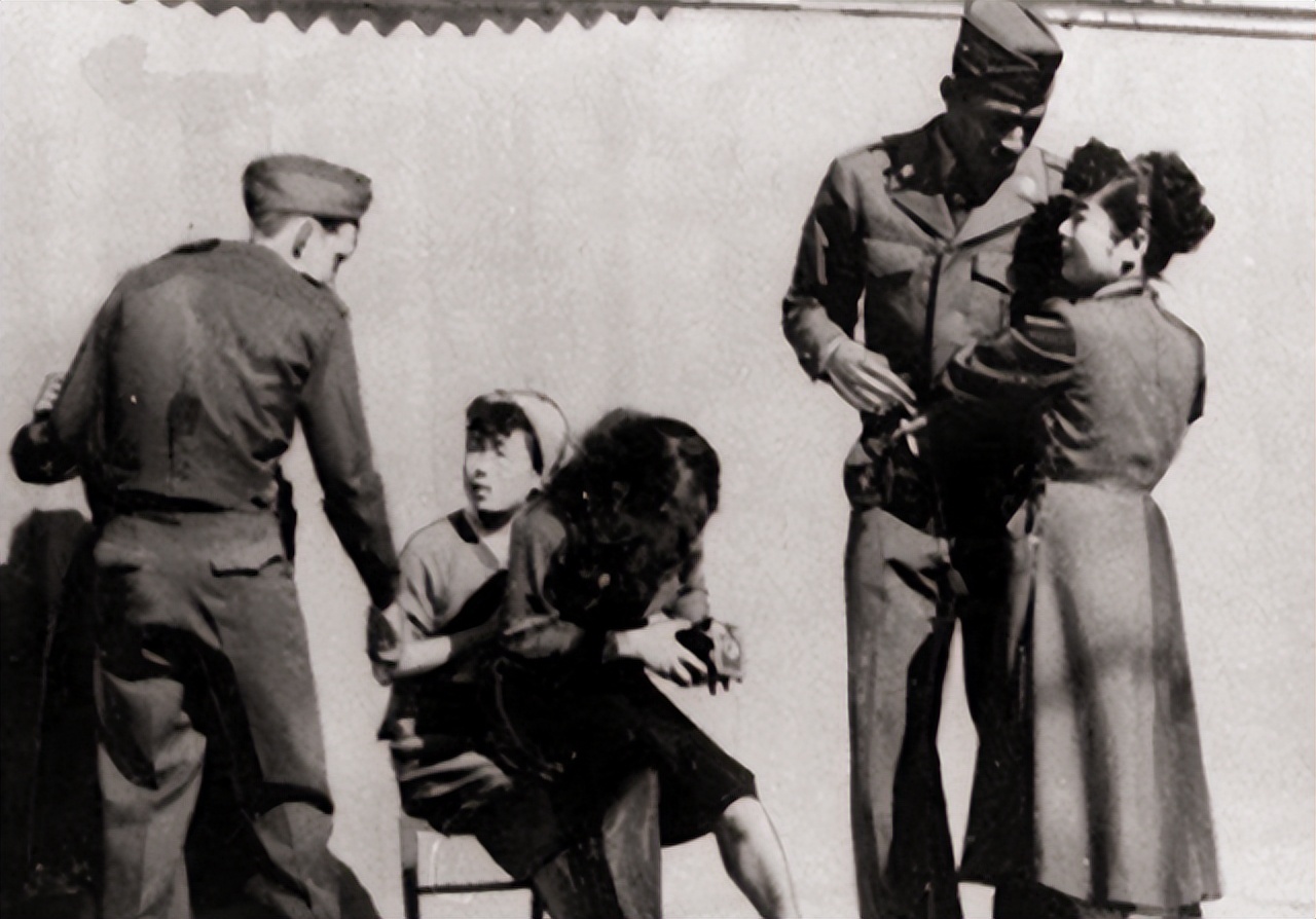 日军战败后苏联如何对待日本战俘,被美国俘虏的日军战俘有多惨