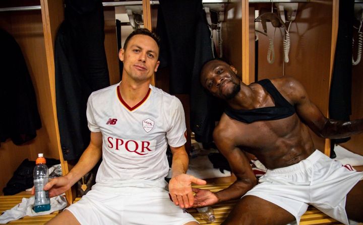 绌嗛噷灏煎ゥ璇勪环缃楅┈鐞冨憳,绌嗛噷灏煎ゥ榧撳姳缃楅┈鐞冨憳瑙嗛