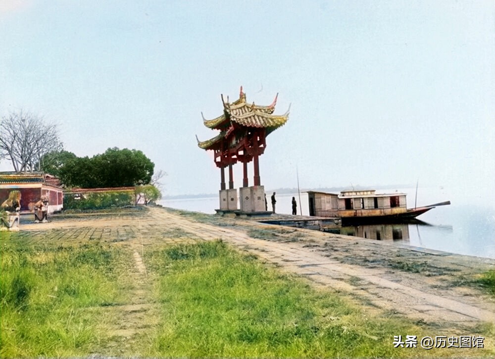 真实的杭州西湖摄影图片,老照片里10年前杭州西湖留影