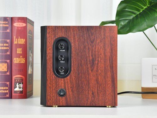 惠威d1100和d100音箱对比,惠威D1100可以当监听音箱吗