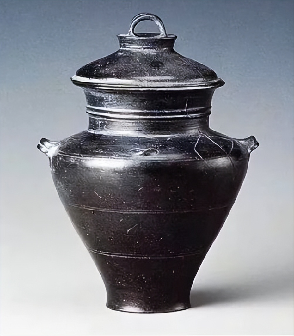 黑色衣服凉快,黑色短袖夏天凉快吗