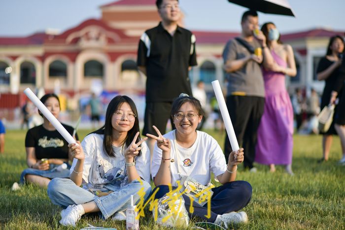 彩虹湖草地音乐节直播,彩虹湖草地音乐节乐队
