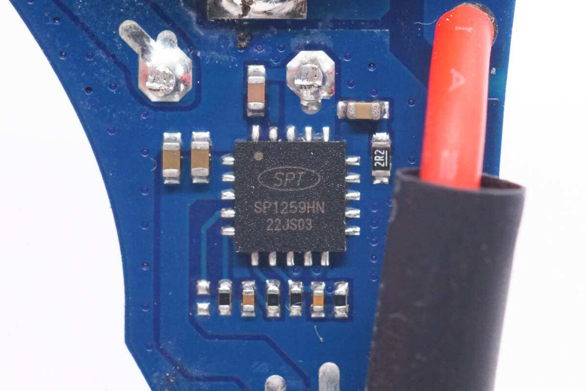 绿联车载点烟器15瓦能快充吗,点烟器车充拆解