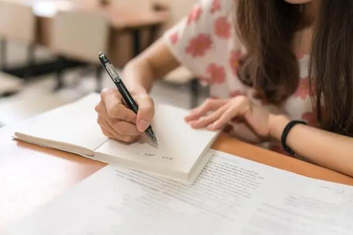 英语专业主要是学什么的,英语专业外贸方向就业前景