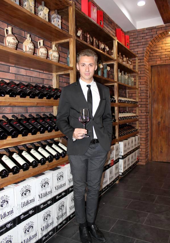 优秀群员●中年大哥如何拯救实体店？