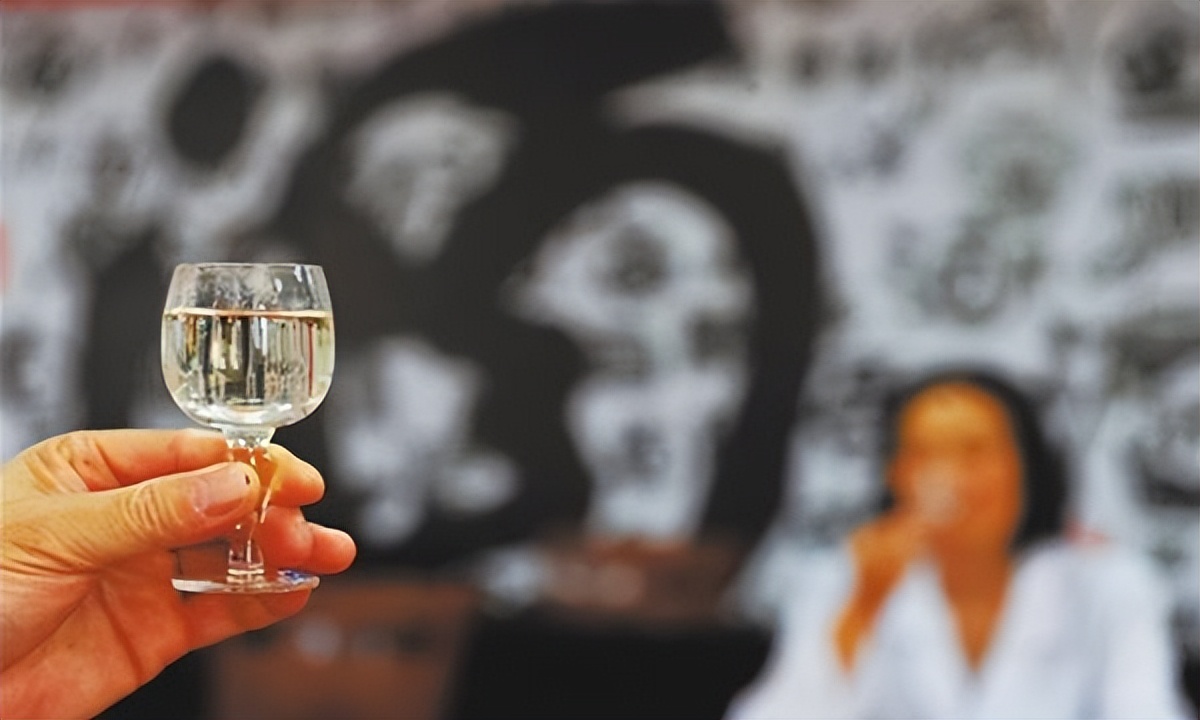 原浆燕京白啤是勾兑酒吗,原浆酒好还是勾兑酒好