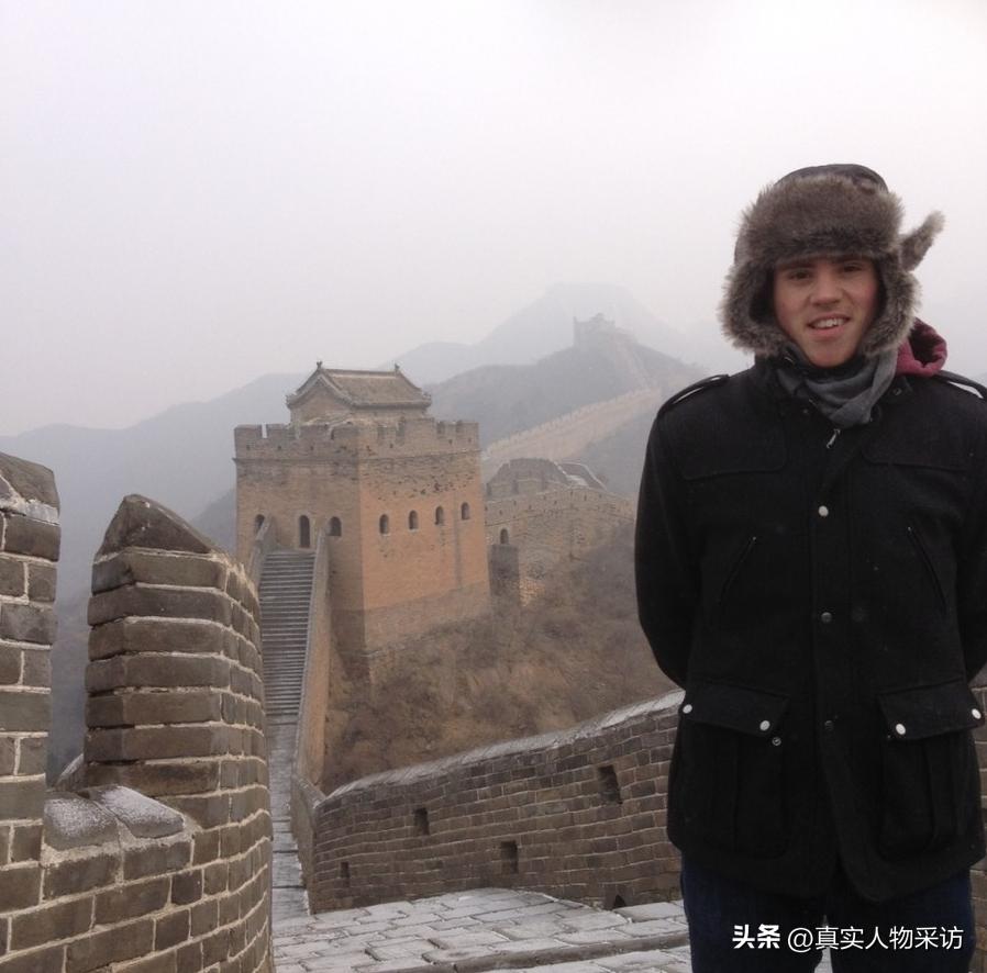 来华10年英国小伙带父母,英国小伙带着一家人来到中国