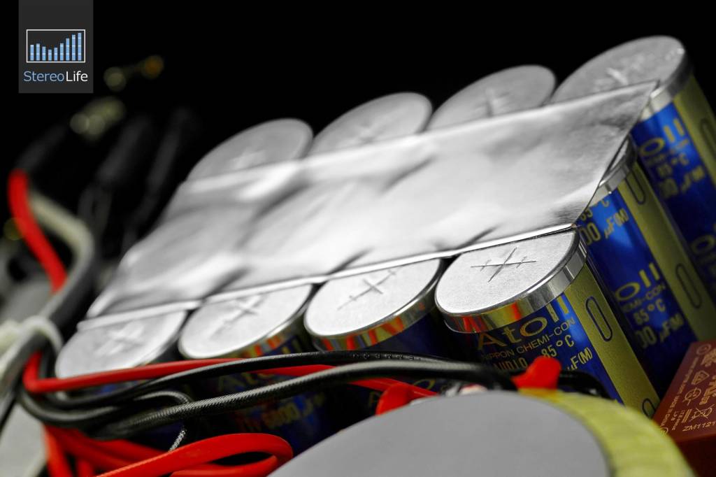 法国珊瑚礁AM300测评报告：2万元预算内的纯进口后级新标杆！