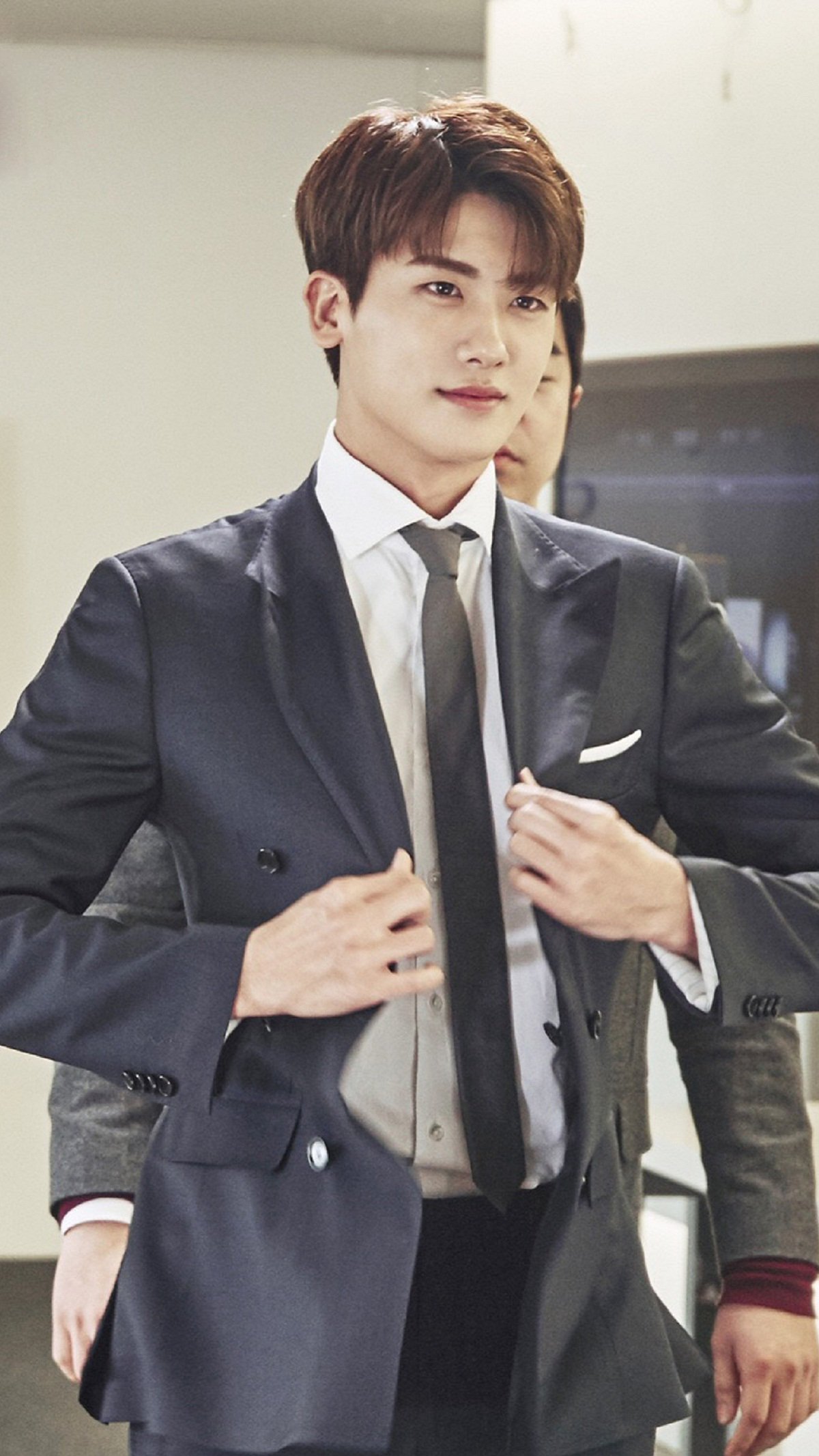 韩国最有名的三个男演员,韩国最好三位男演员