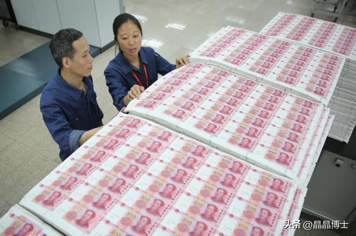 中日再抛美债，俄买人民币去美元，乌克兰想证明普京是“纸老虎”