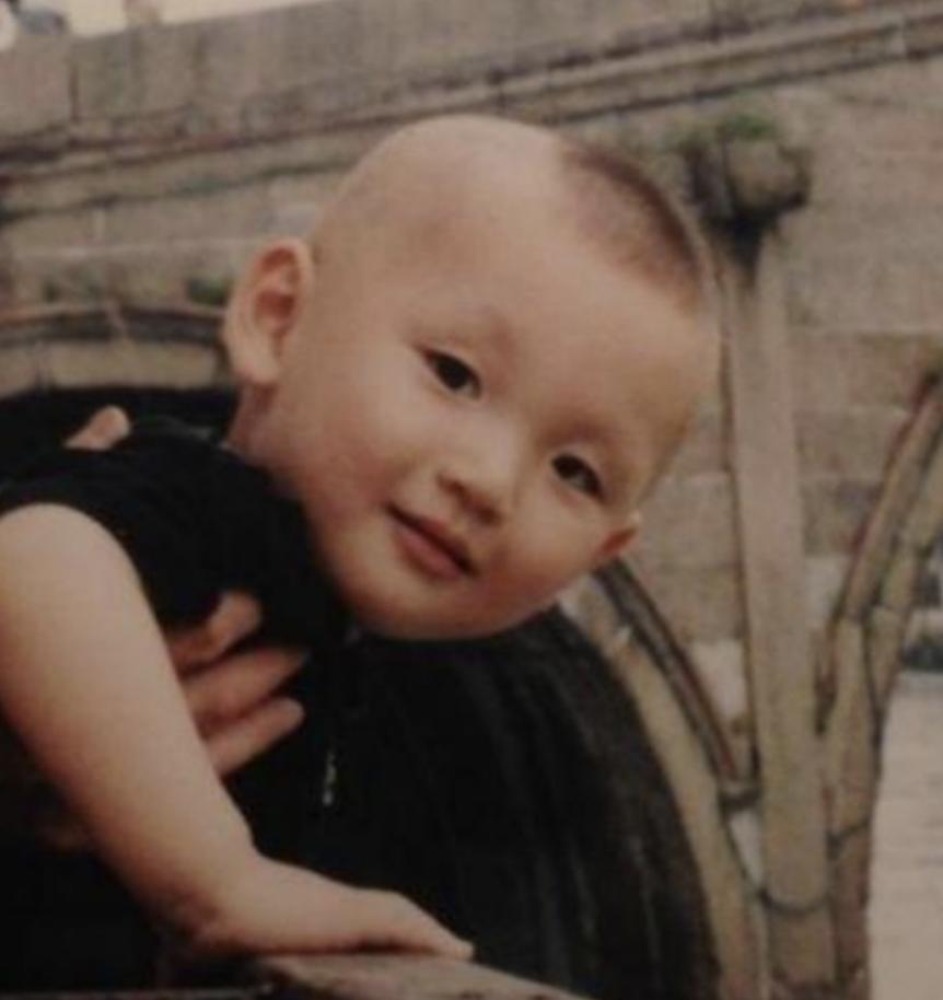 央视劳春燕履历,央视劳春燕和老公