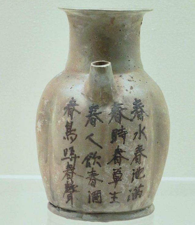 春风送暖屠苏酒,春风送暖入屠苏