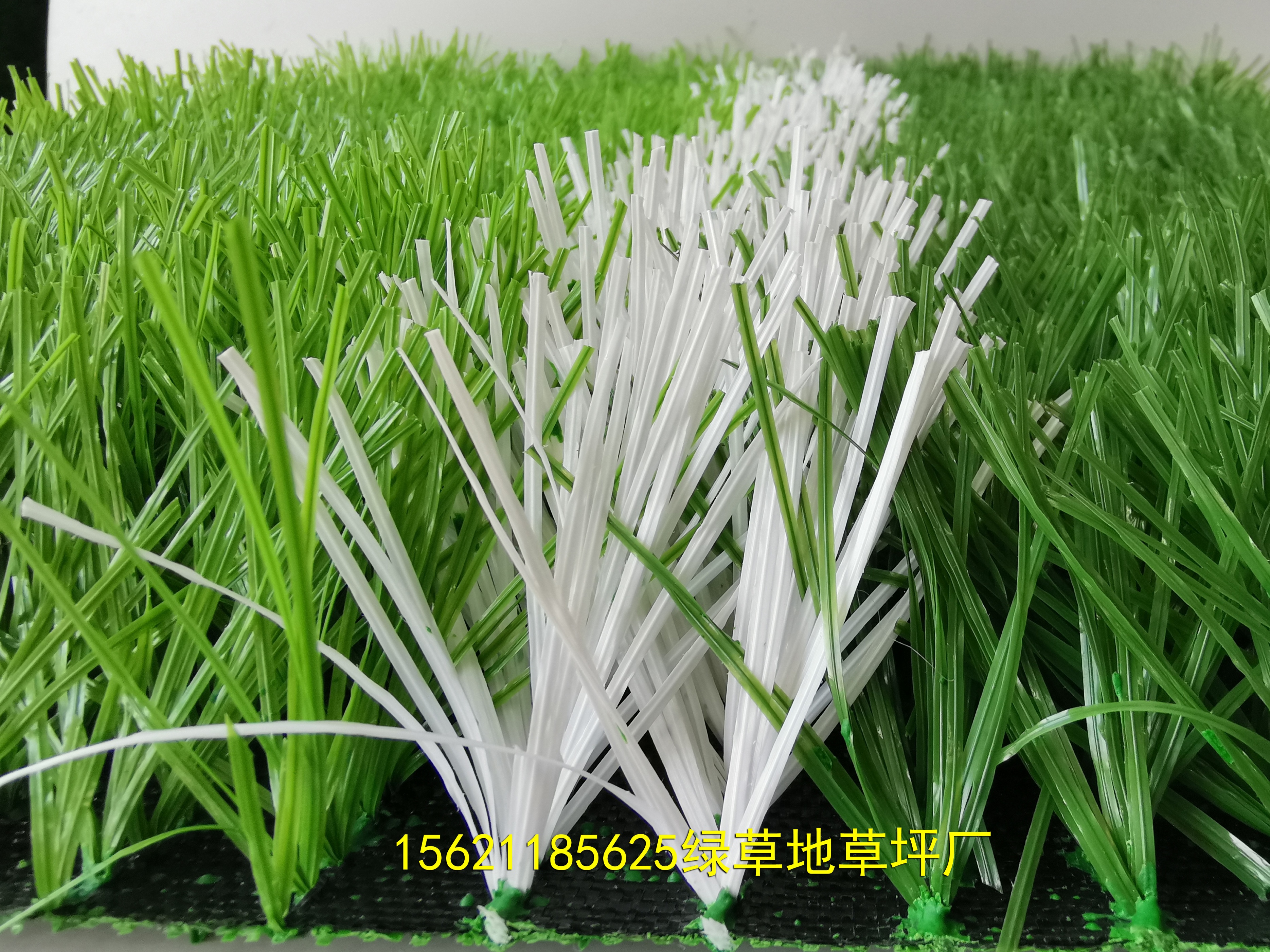 新国标人造草坪填充材料,新国标人造草坪施工