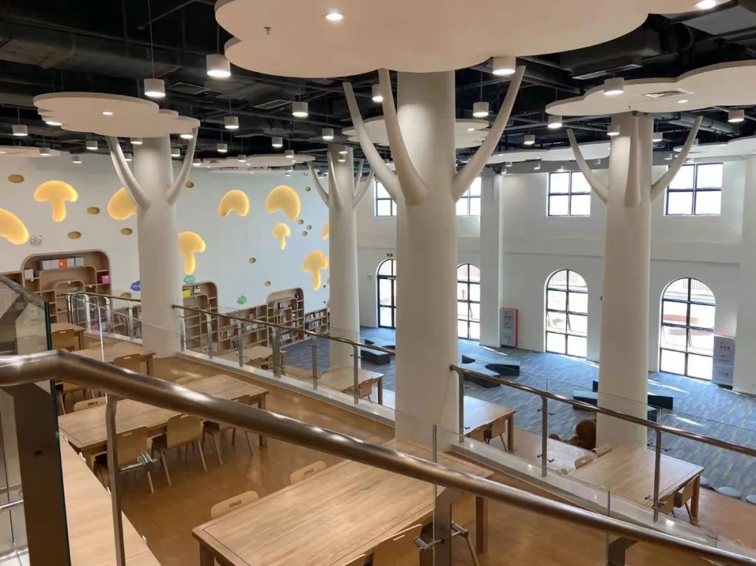 12亿元打造的“深外系”最低调的学校，我们终于探到了