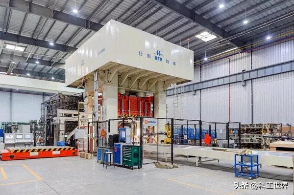 跻身世界前三！中国汽车高强度钢热成形液压机床与德国瑞典并列