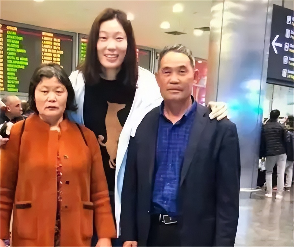 朱婷成名后父亲不再务农,朱婷出名后父母不再务农