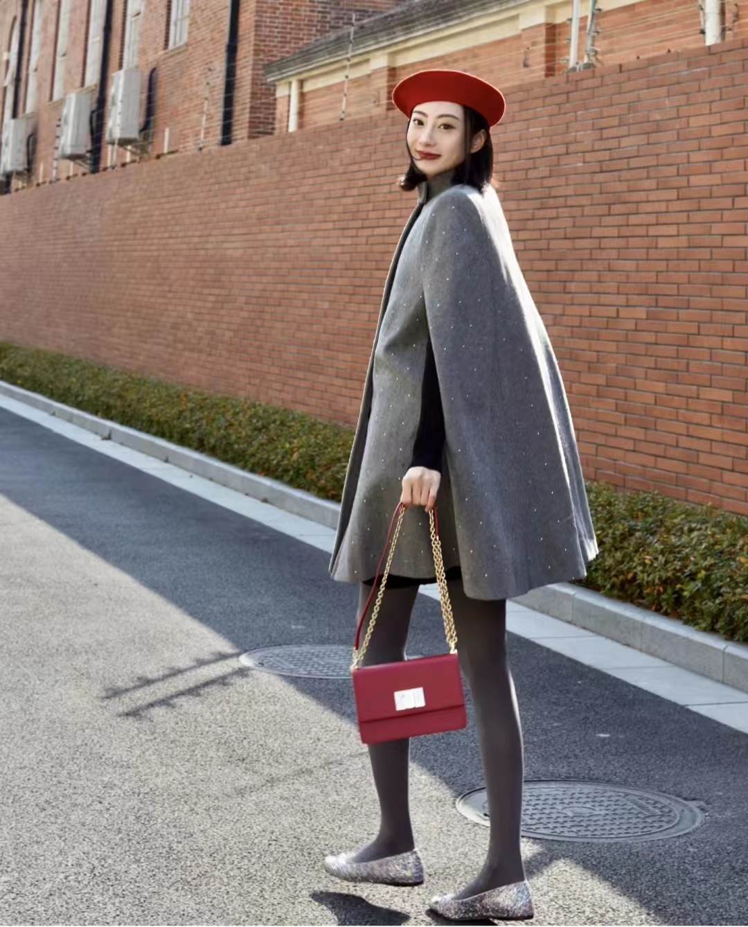 中款深灰色大衣怎么搭配好看,maxmaralabbro灰色大衣