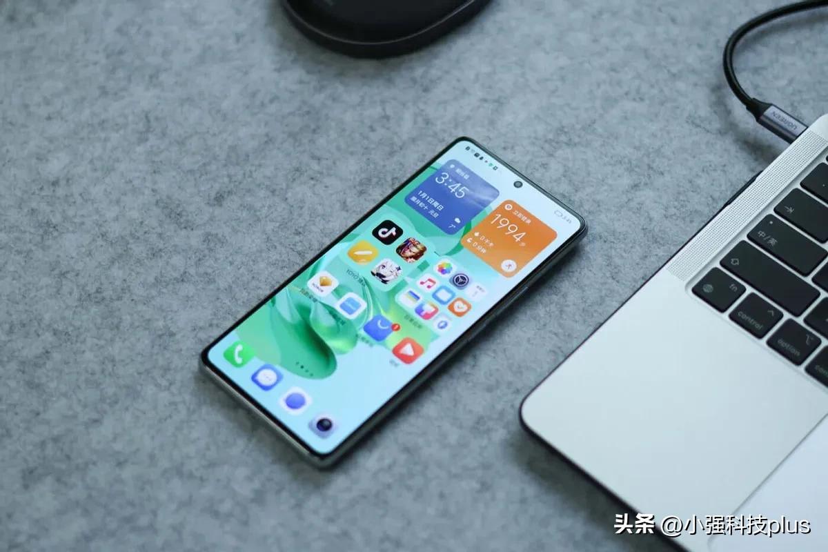 最新款手机哪款最合适入手,近期发布的手机哪款最好性价比高