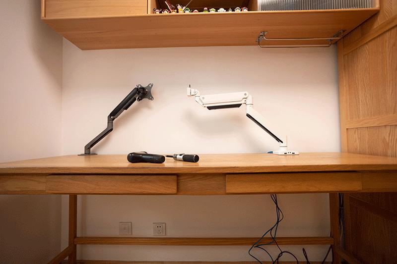 23.8英寸显示器桌面效果,桌面1.3米扩展显示器