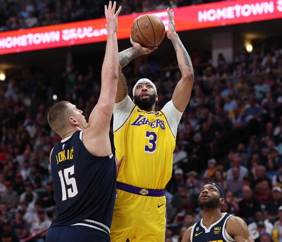 约基奇一战创四大纪录,约基奇15分大逆转