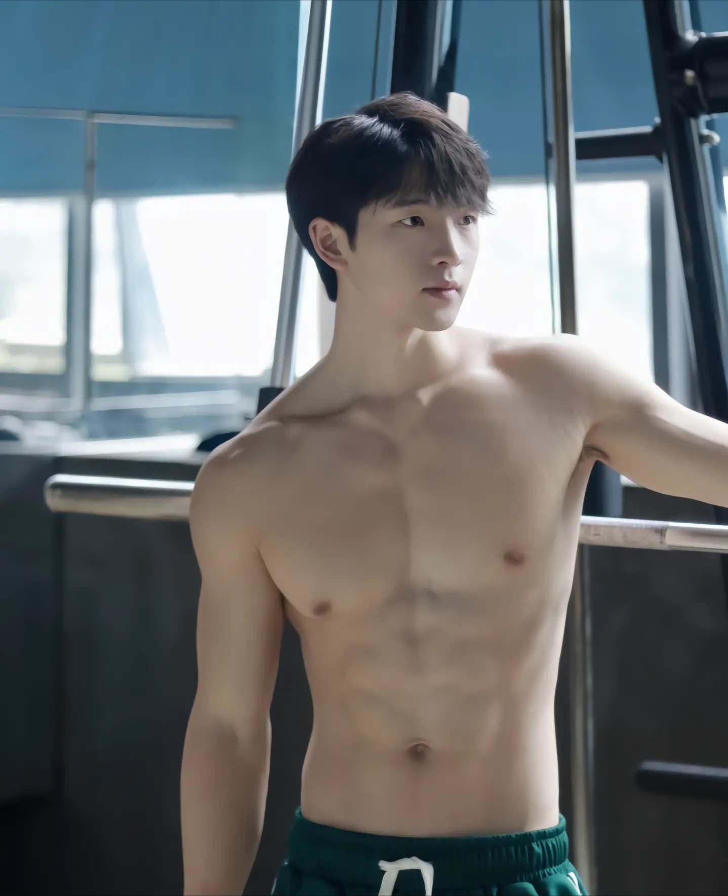 盘点在“视频通话功能”中翻车的网红天菜（一）