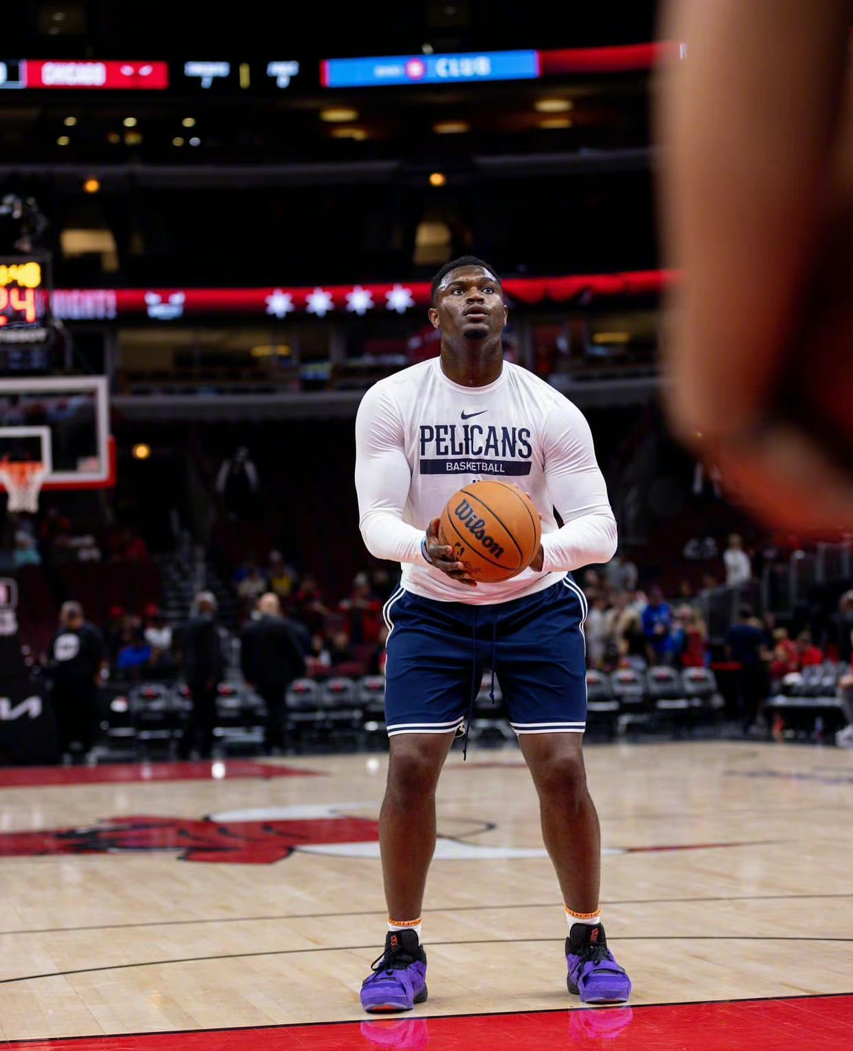 NBA季前赛上脚：胖虎穿Zion2灭霸紫，杰伦穿科比5