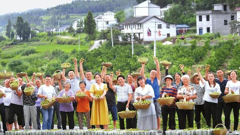 中国旧衣在非洲遭疯抢！日产600万件，旧衣回收或带动千万产业？