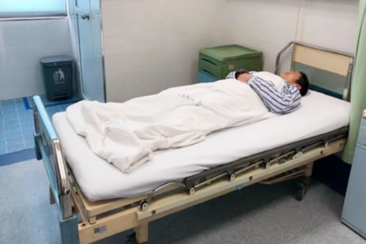 手术结束后，你见到的病人去枕平卧了吗？