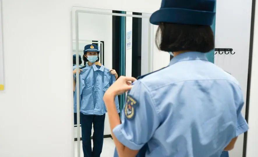 部队被装开箱,部队被装