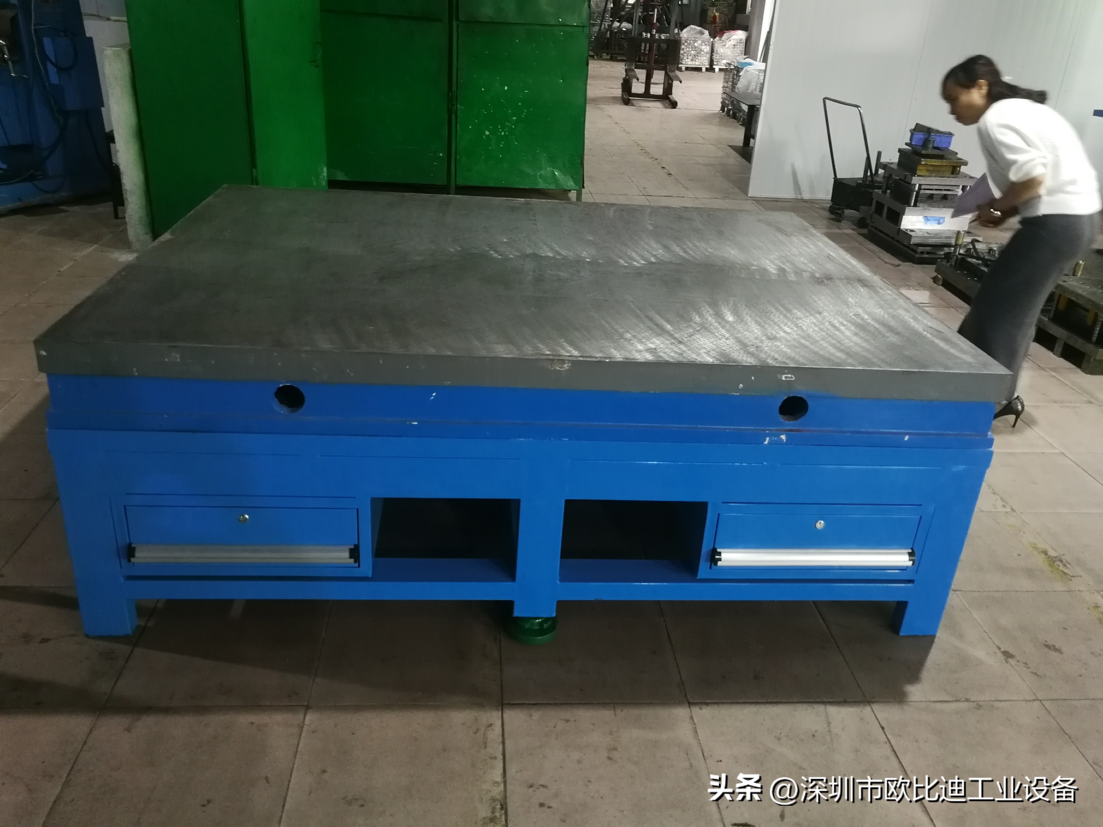 加厚钢板工作台,工作台桌面木板用多厚