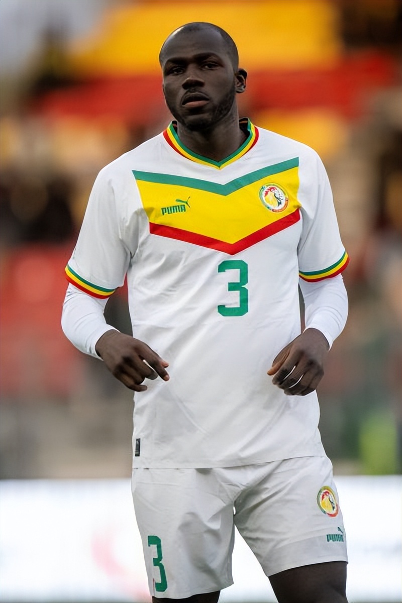 姆巴佩同期数据与梅西c罗对比,espn评nba百大球星前10