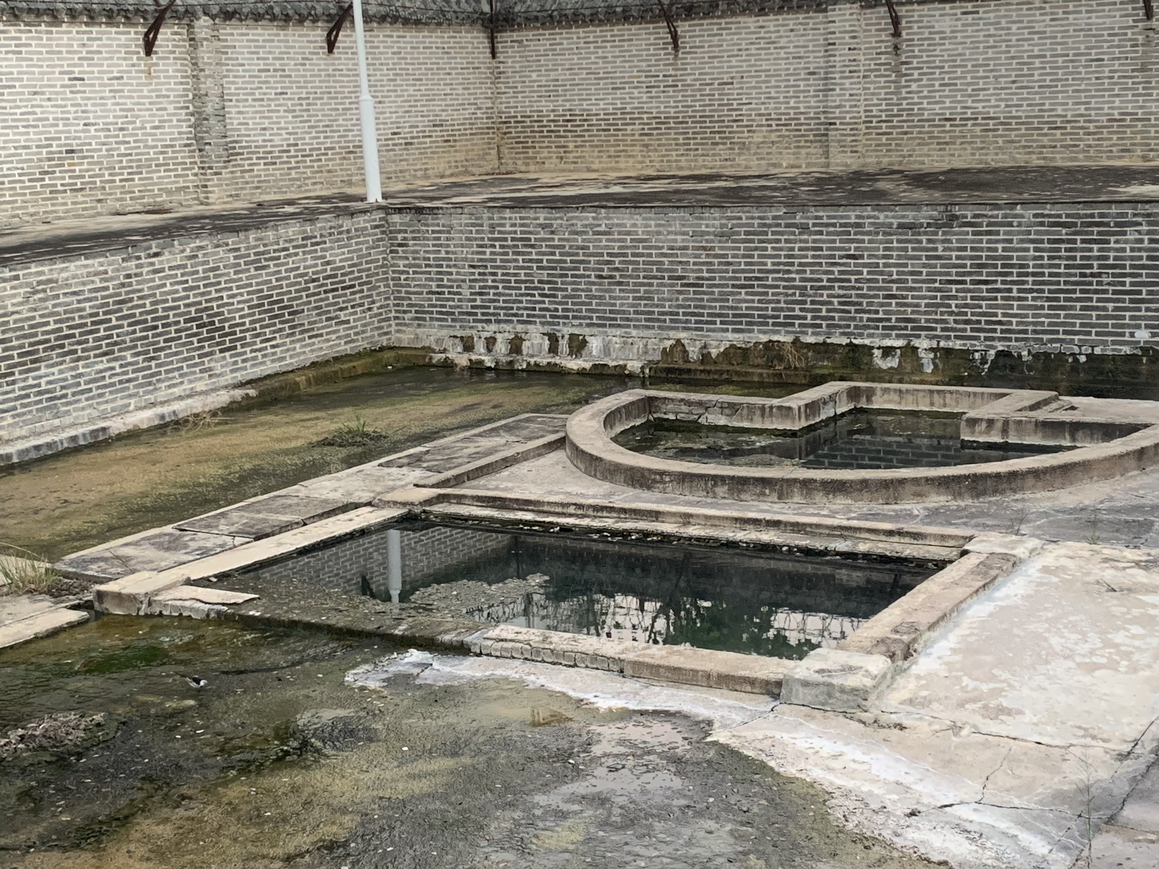 崖州古城附近温泉,崖州玉井温泉