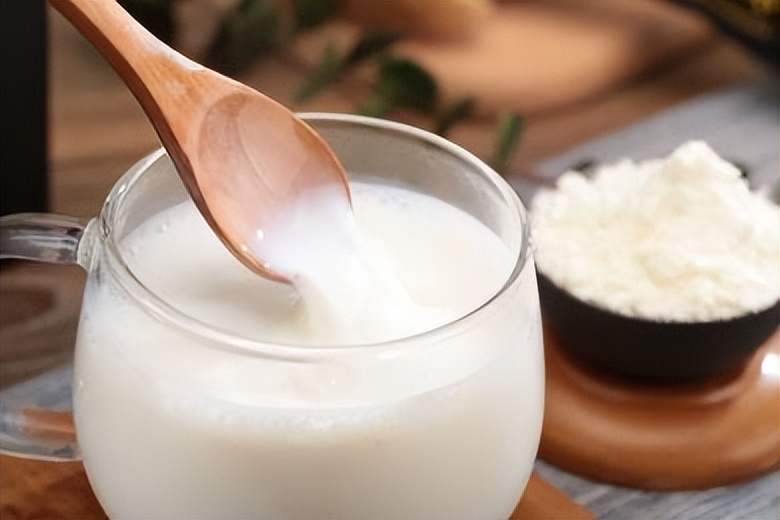 喝蛋白粉还是靠食物补充蛋白质,食疗补充蛋白质还是喝蛋白粉好