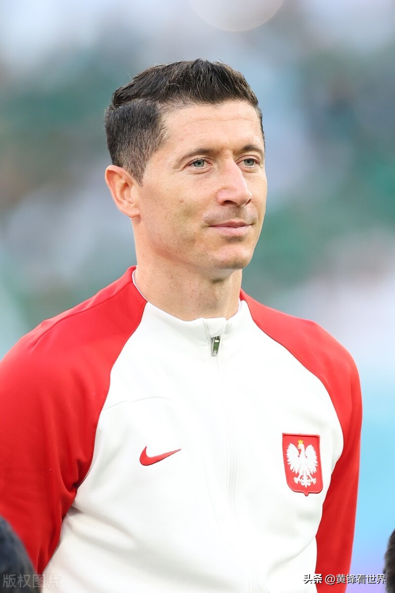 2020全球收入最高足球运动员,世界十大足球运动员收入排行榜