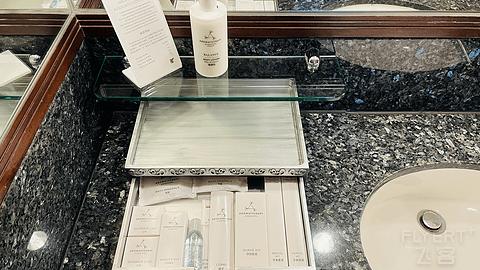 香港回归二十六周年庆典视频,香港jw万豪酒店房间介绍