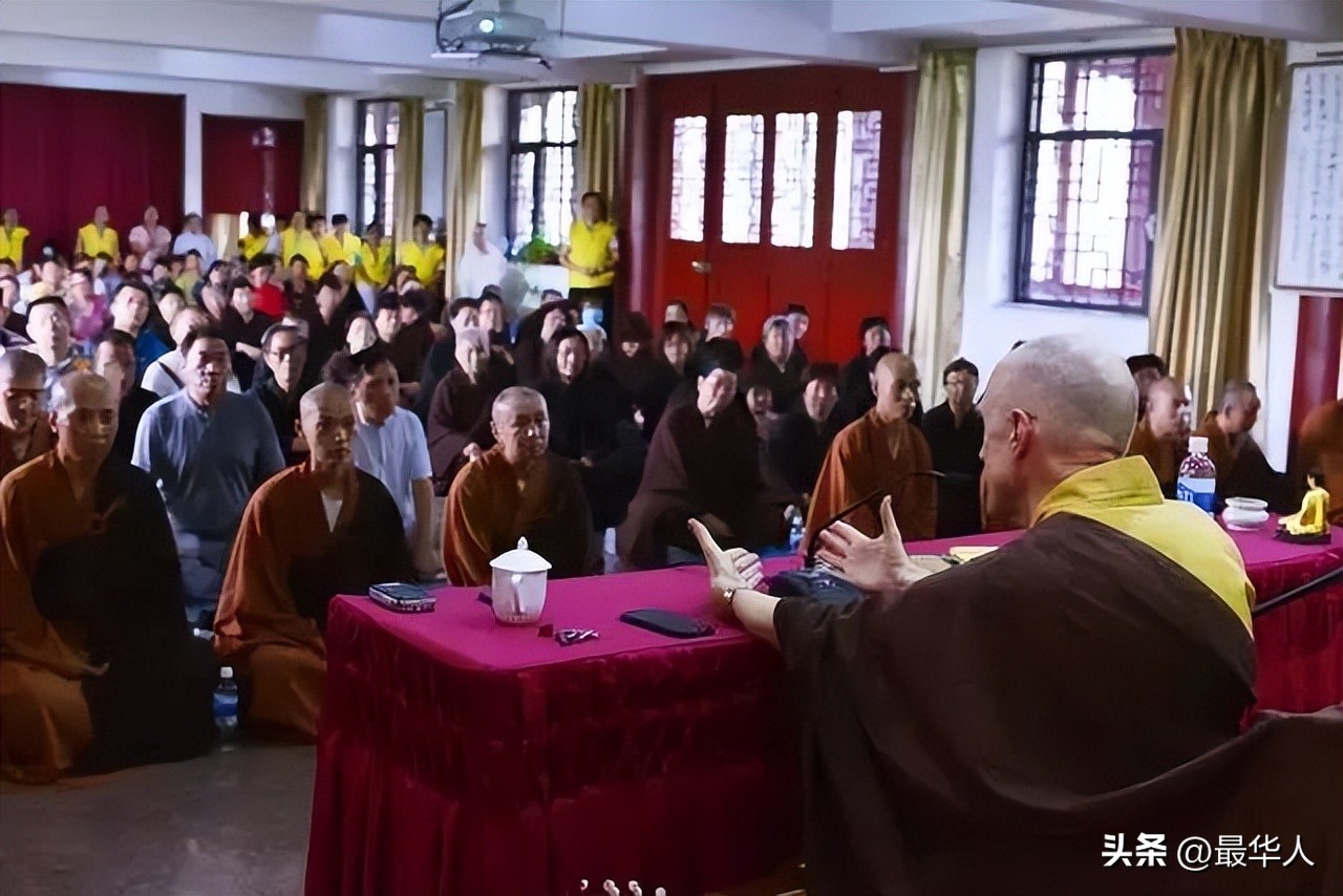 美国高材生出家当和尚：为了信仰，三步一拜2600里，6年不说话