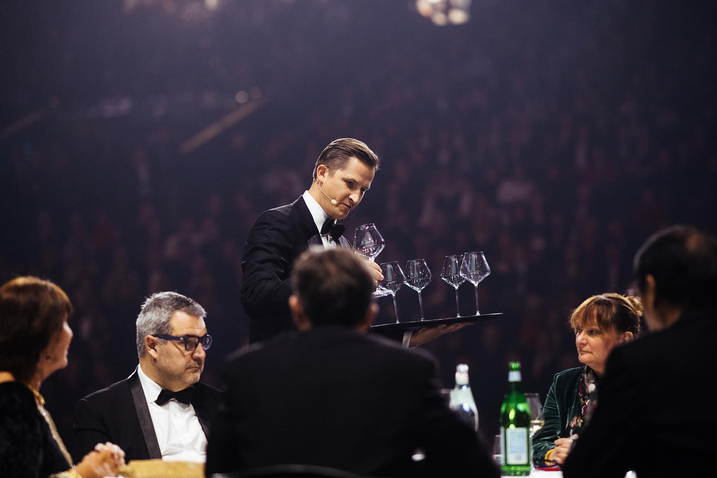 一家休闲餐飲型態的餐廳禁止孩童入內用餐,合理嗎?