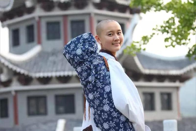 2008年985学霸因梦出家，被称作“最美尼姑”，今33岁仍不愿还俗