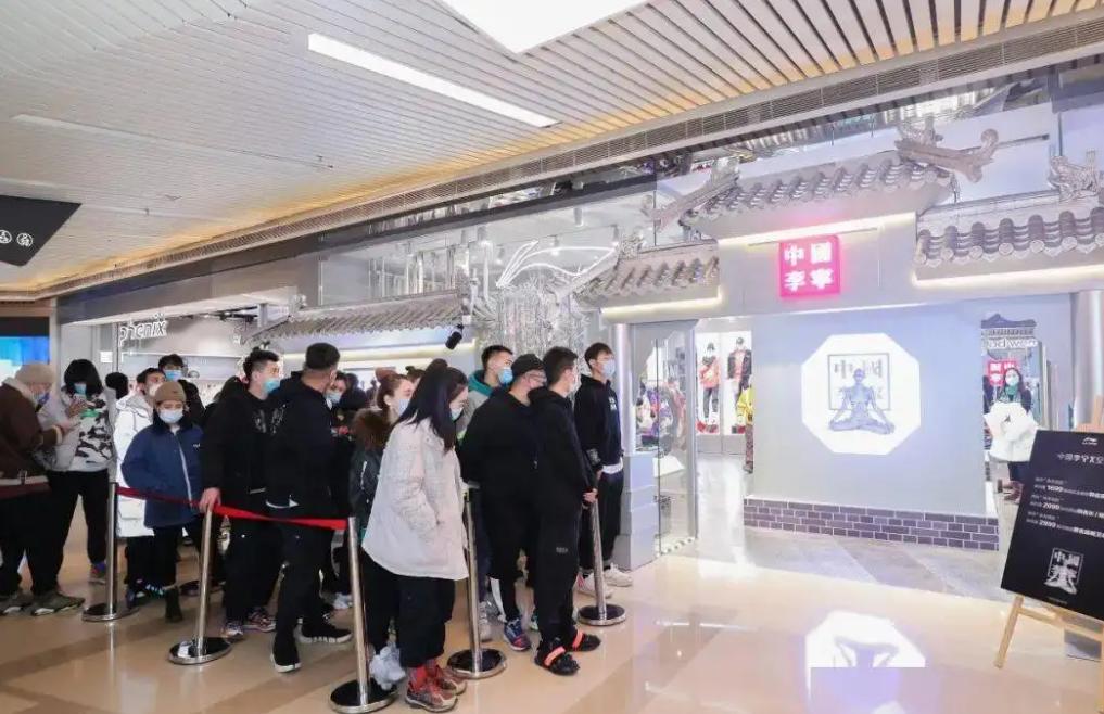 特步安踏李宁崛起,安踏大战特步